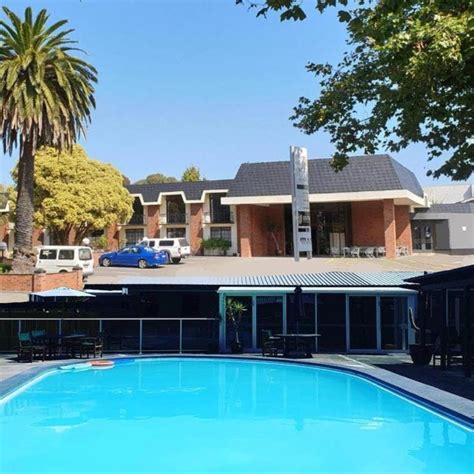The Avenue Hotel, Whanganui .